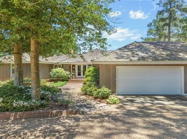 1801 Broad Bay Cir, Virginia Beach, VA 23454