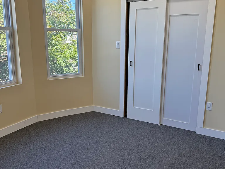 6040 Kingsessing Ave #2 — Photo 7