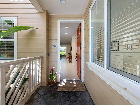 4th image of 69-200 Pohakulana Pl #G-3