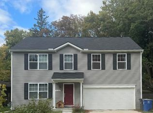 2682 Valley Dr, Ann Arbor, MI 48103