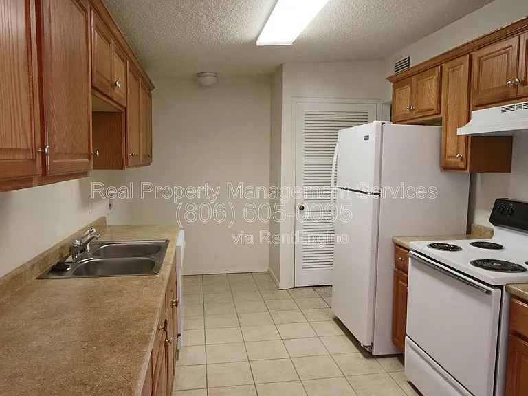 2707 63rd St — Photo 5