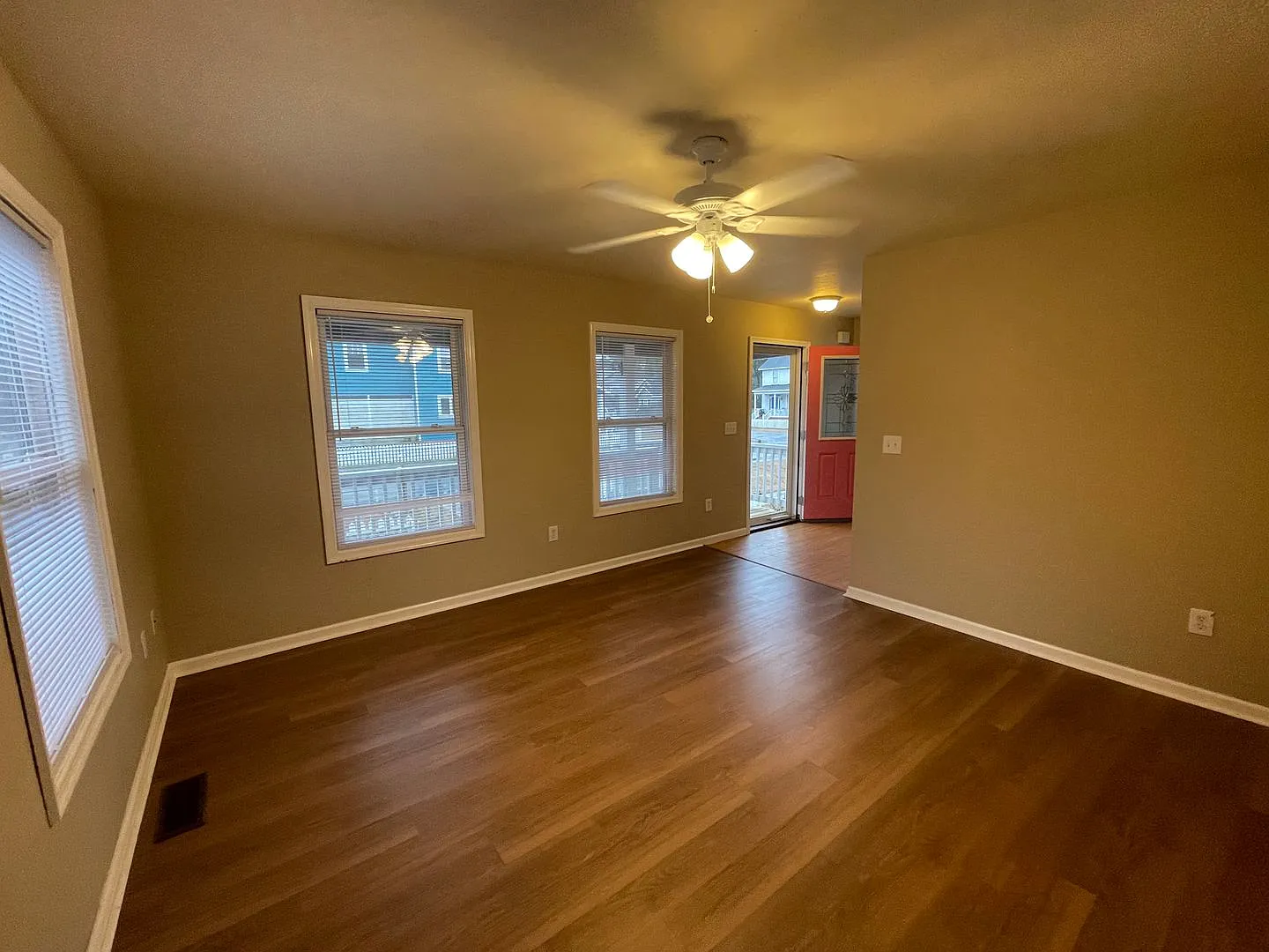 3-bedroom, 1.5-bathroom House for Rent in Roanoke Village - Manteo — Photo 4