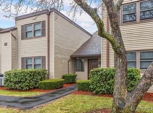 1211 Twin Circle Dr #1211, South Windsor, CT 06074
