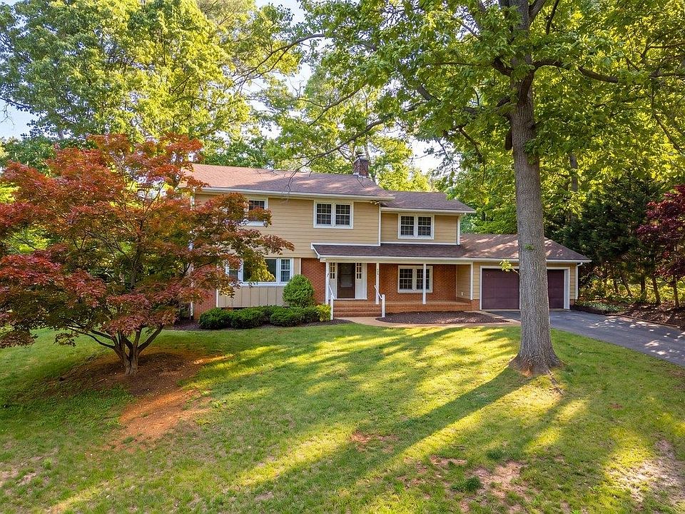 1st image of 1104 Ridgewood Rd