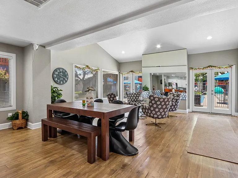 evRIA Diamond Valley — Photo 32
