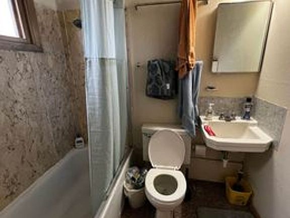 5th image of 119 River St APT 1