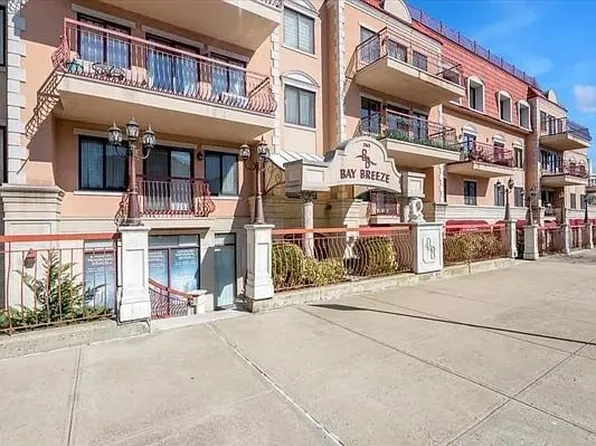 3165 Emmons Ave APT 1L, Brooklyn, NY 11235