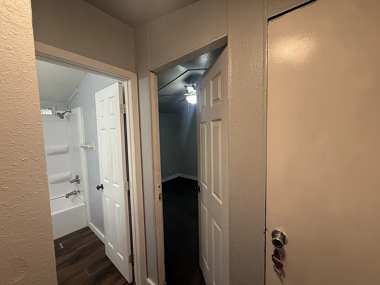412 North St — Photo 10