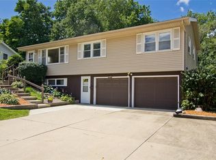 1073 Juniper Dr SW, Cedar Rapids, IA 52404