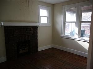 3rd image of 490 Elberon Ave APT 4