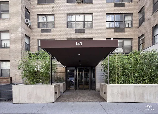 Rented by Warburg | media 9