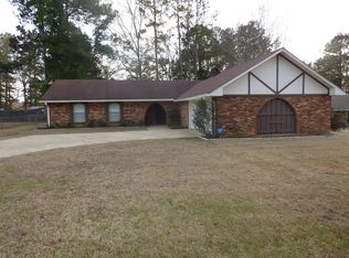 1105 Virginia Ave, McComb, MS 39648