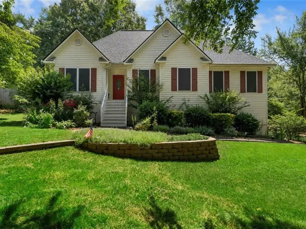 24 Woodhaven Ct SW, Cartersville, GA 30120