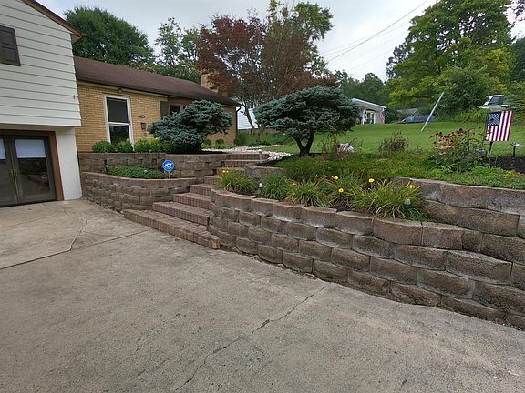 2nd image of 154 Overlook Dr