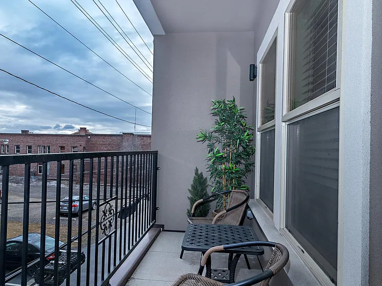 304 W 5th Ave #10 — Photo 15
