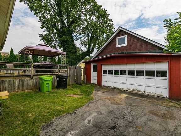 5th image of 105 Palmer Dr