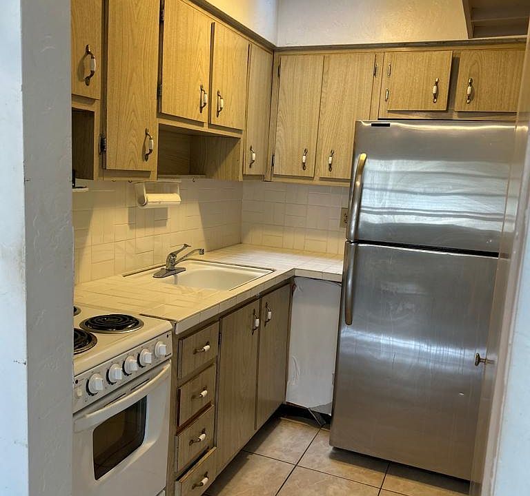 1st image of 2901 Polk St APT 16