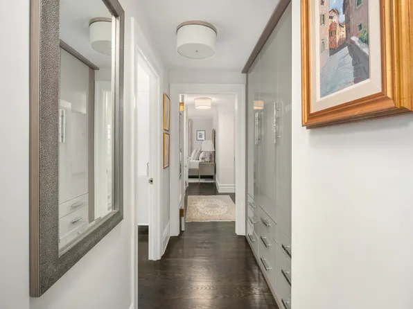 863 Park Avenue image 8 of 14