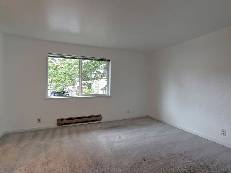 4231 NE 5th St #D203 — Photo 9
