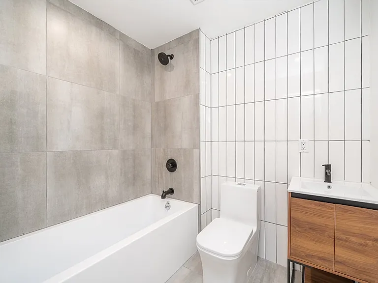 68 Lafayette St #1E — Photo 9
