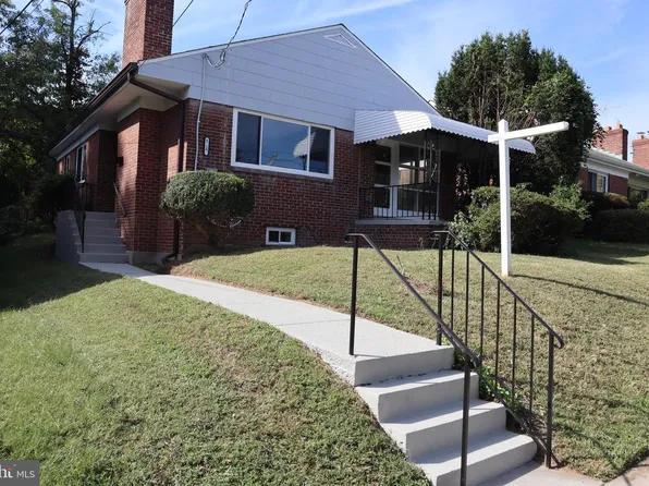 6718 14th Pl NW, Washington, DC 20012