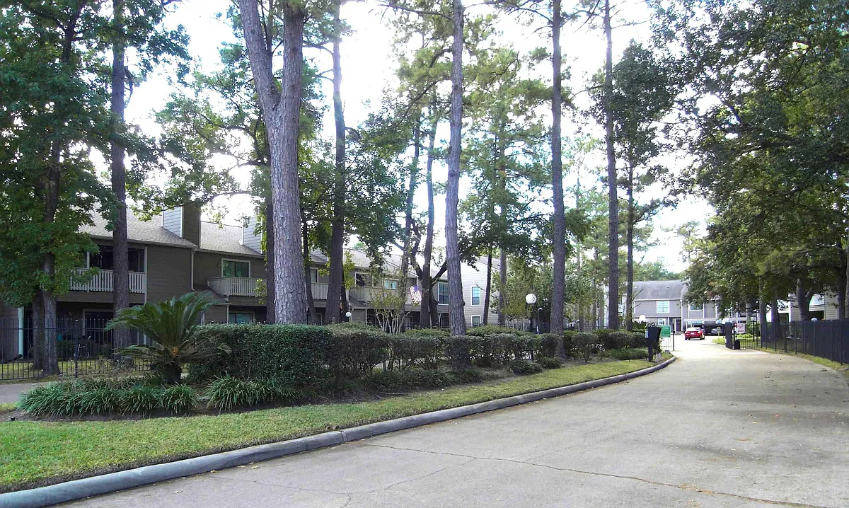 Building Photo - 14911 Wunderlich Dr #1108