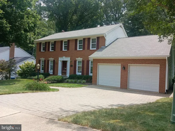 4415 Jensen Pl, Fairfax, VA 22032