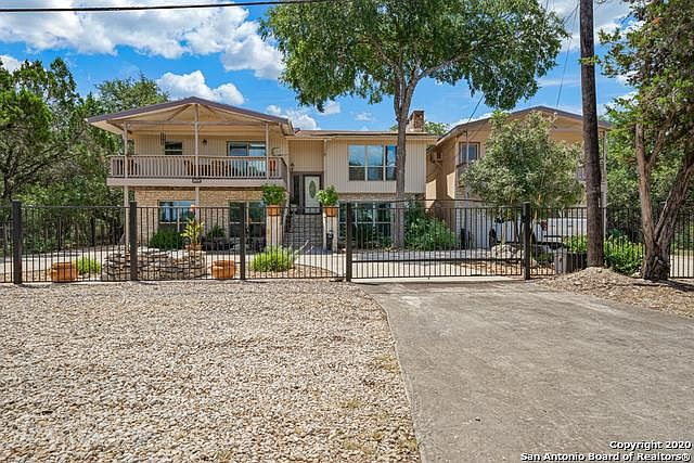2nd image of 1066 Janet Dr