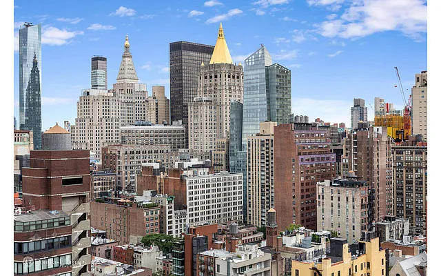 Sold by Douglas Elliman | media 15