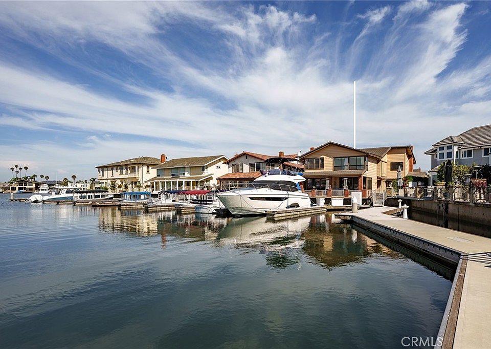 1st image of 17052 Marina Ln