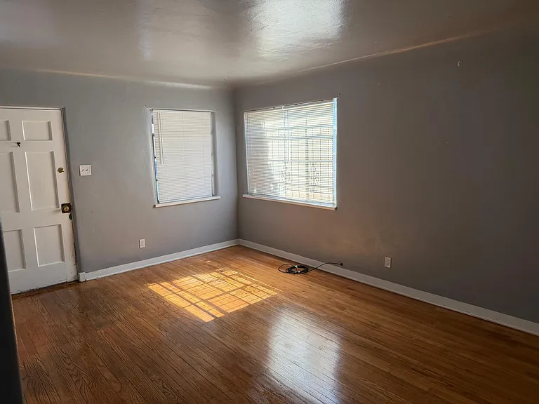 516 Ash St SE #B — Photo 11