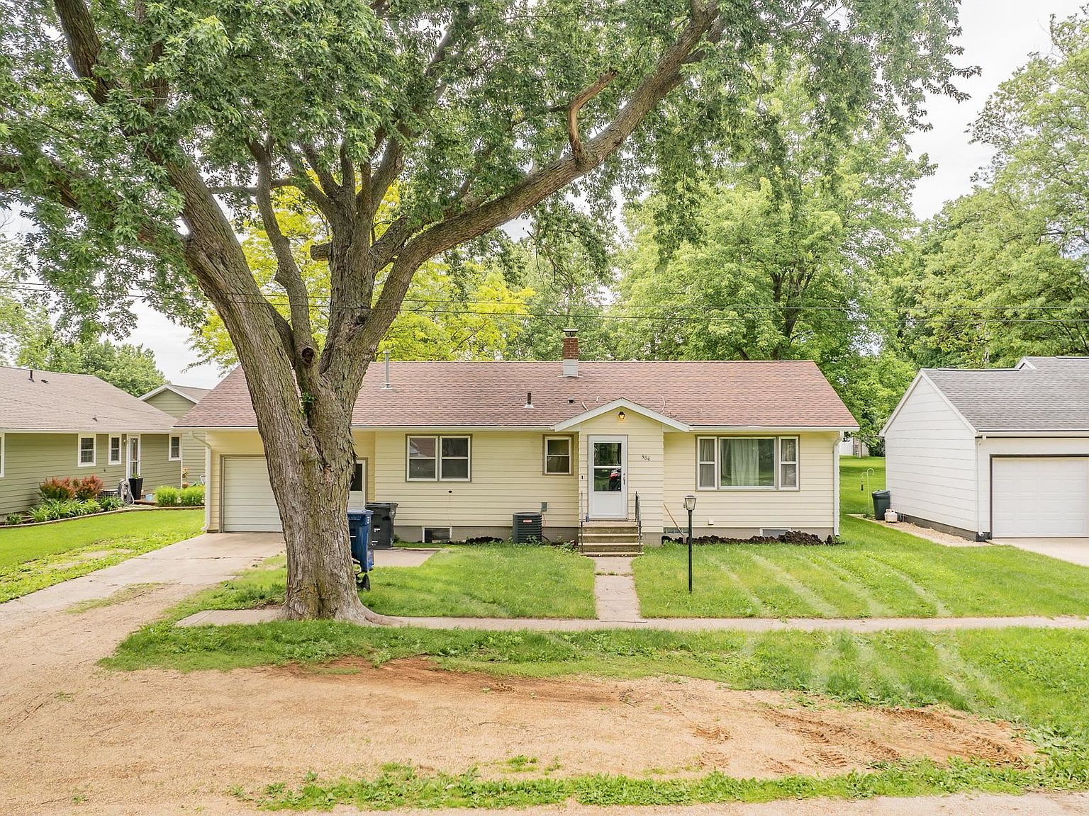 586 2nd St, Ocheyedan, IA 51354 Zillow