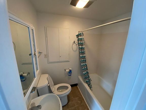 4th image of 71 6th Ave #2