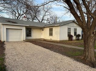 309 Scurlock St, Grandview, TX 76050