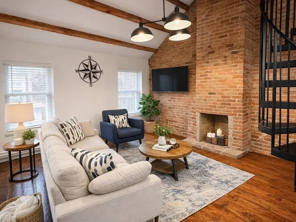 25 State St Unit 302, Newburyport, MA 01950