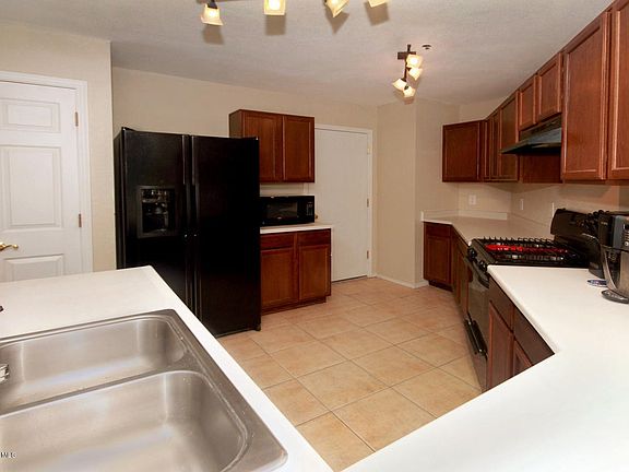 4th image of 8453 N Placita De La Manzana