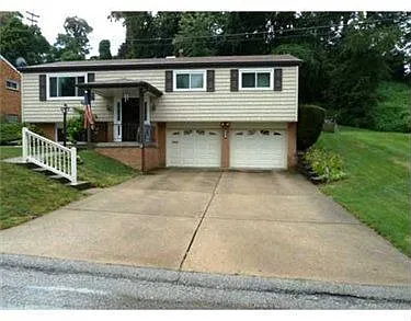 213 McAlister Dr photo 1