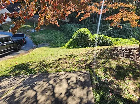 1063 Travelers Trl NW