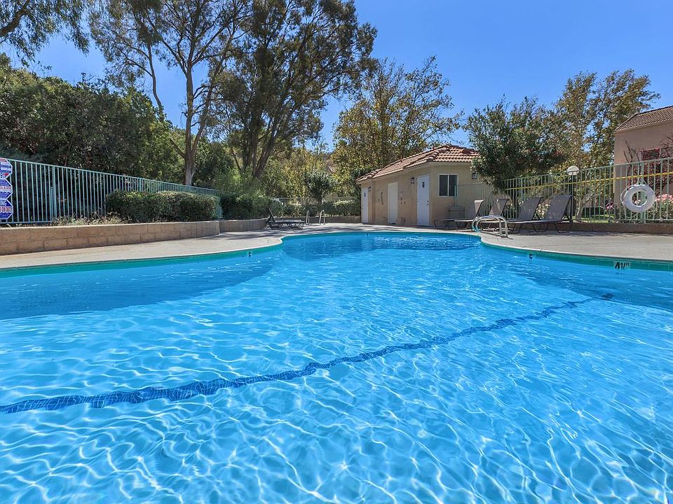 The Terrace Apartment Rentals Santa Clarita, CA Zillow