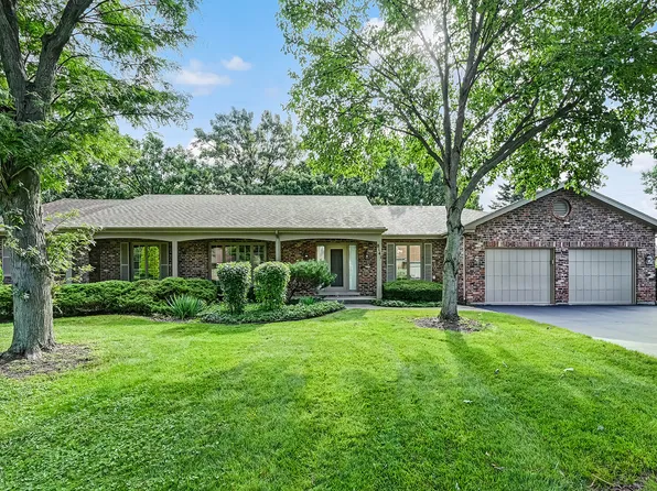 8141 Ridgepointe Dr, Burr Ridge, IL 60527