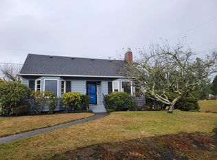 1398 Miller Ln, Astoria, OR 97103
