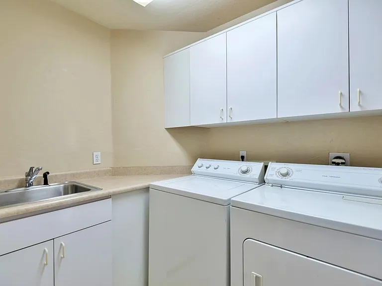 7301 E Woodsage Ln — Photo 24