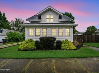 1055 N Harrison St, Frankfort, IN 46041