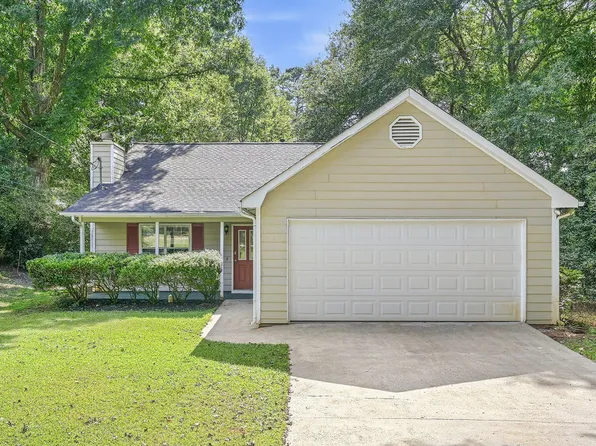 470 Rosehill Dr, McDonough, GA 30253