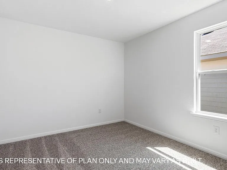 143 Shafter St — Photo 15