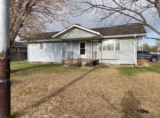 405 S Main St, Ellinwood, KS 67526