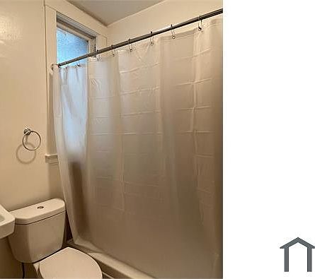 1st image of 525 Hyde St