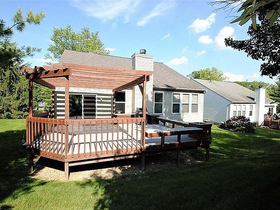 2nd image of 718 Sagewood Ln