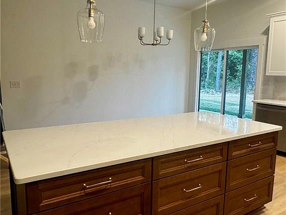 5th image of 4848 Lee Road 254