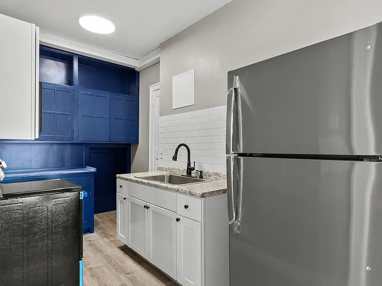 4523 Gravois Ave — Photo 12